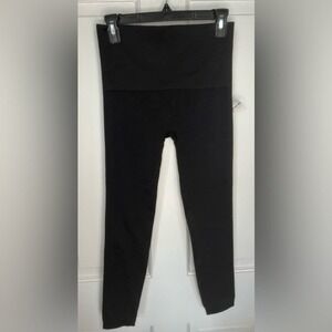 Spanx Black Look at Me Now High-Waisted Seamless Leggings Size Medium NWT